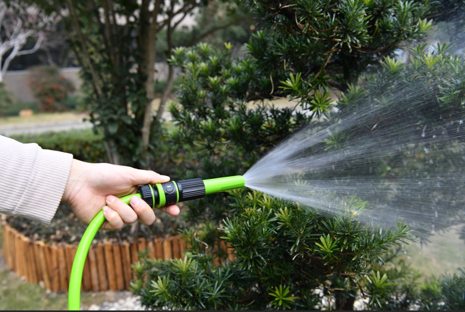 Tree O ชุดหัวฉีดพลาสติกแบบบิดปรับ2รูปแบบ สำหรับก๊อกสนาม3/4“-1” รุ่นGLB-8211-0 สีเขียวดำ