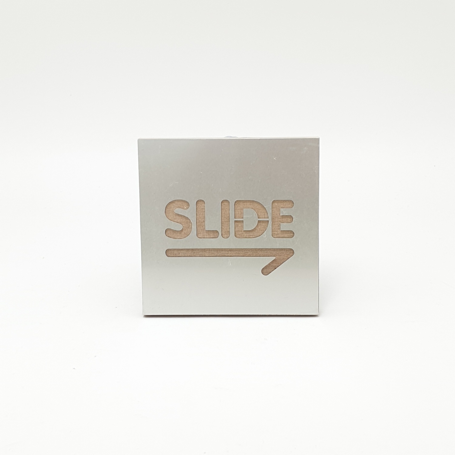 C Signage ป้ายอลูมิเนียม ประกบไม้ (Slide Rightขนาด9x9cm.) CSWSS-004