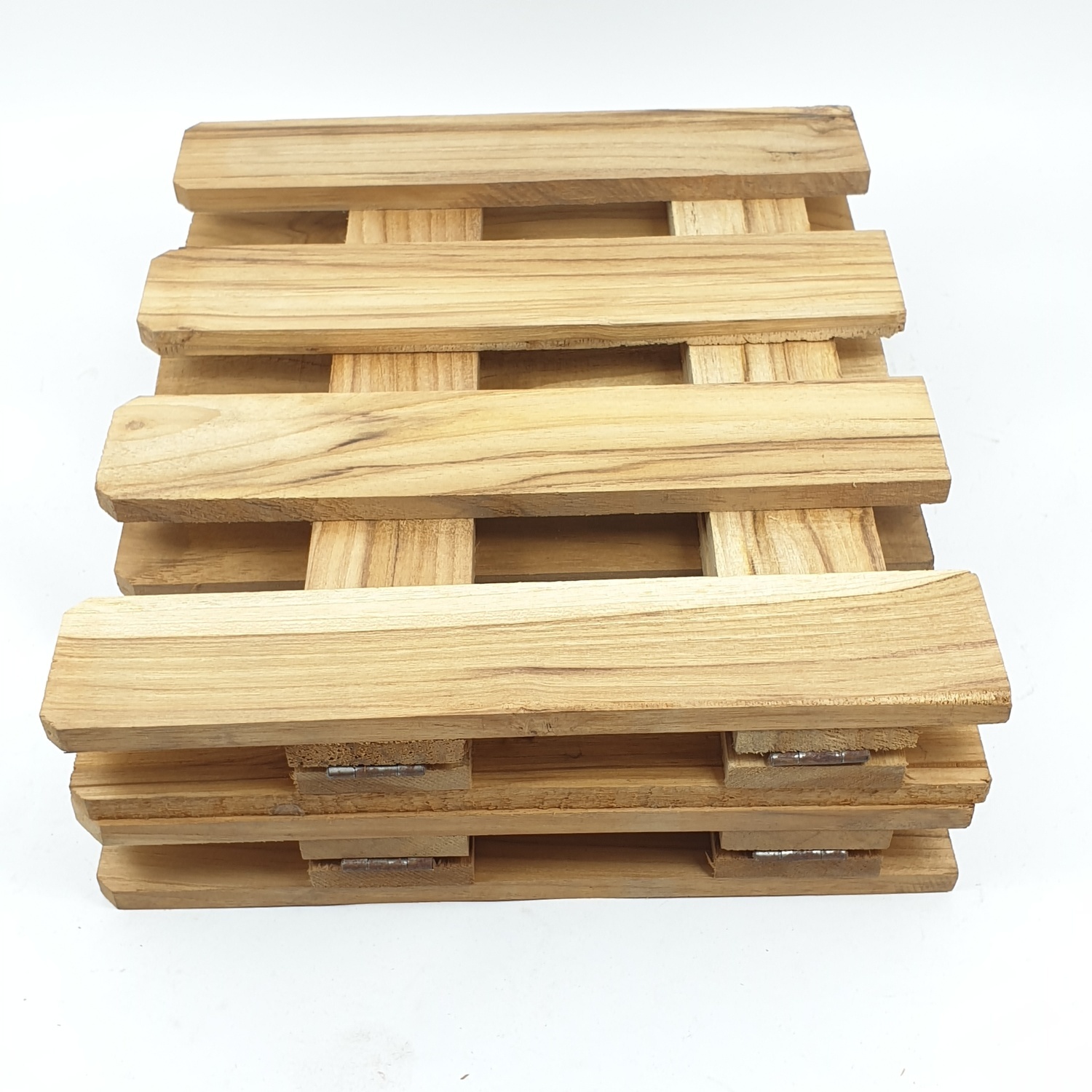 SJK รั้วไม้สักบานพับ 4 พับเล็ก ขนาด 120ซม.x25ซม.x2ซม.