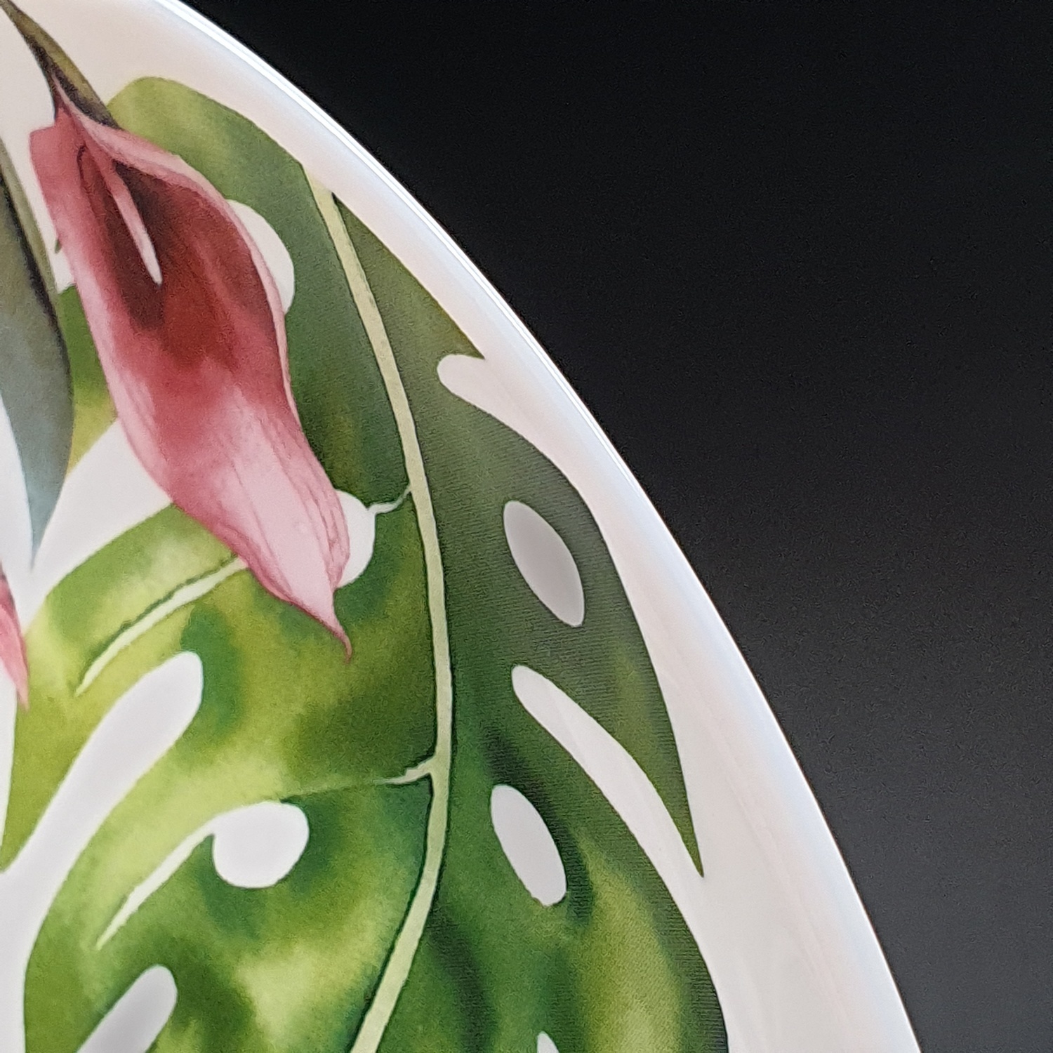 ADAMAS จานโอปอล ลายฟามิงโก้ 9.5 FLAT PLATE QP95-2401