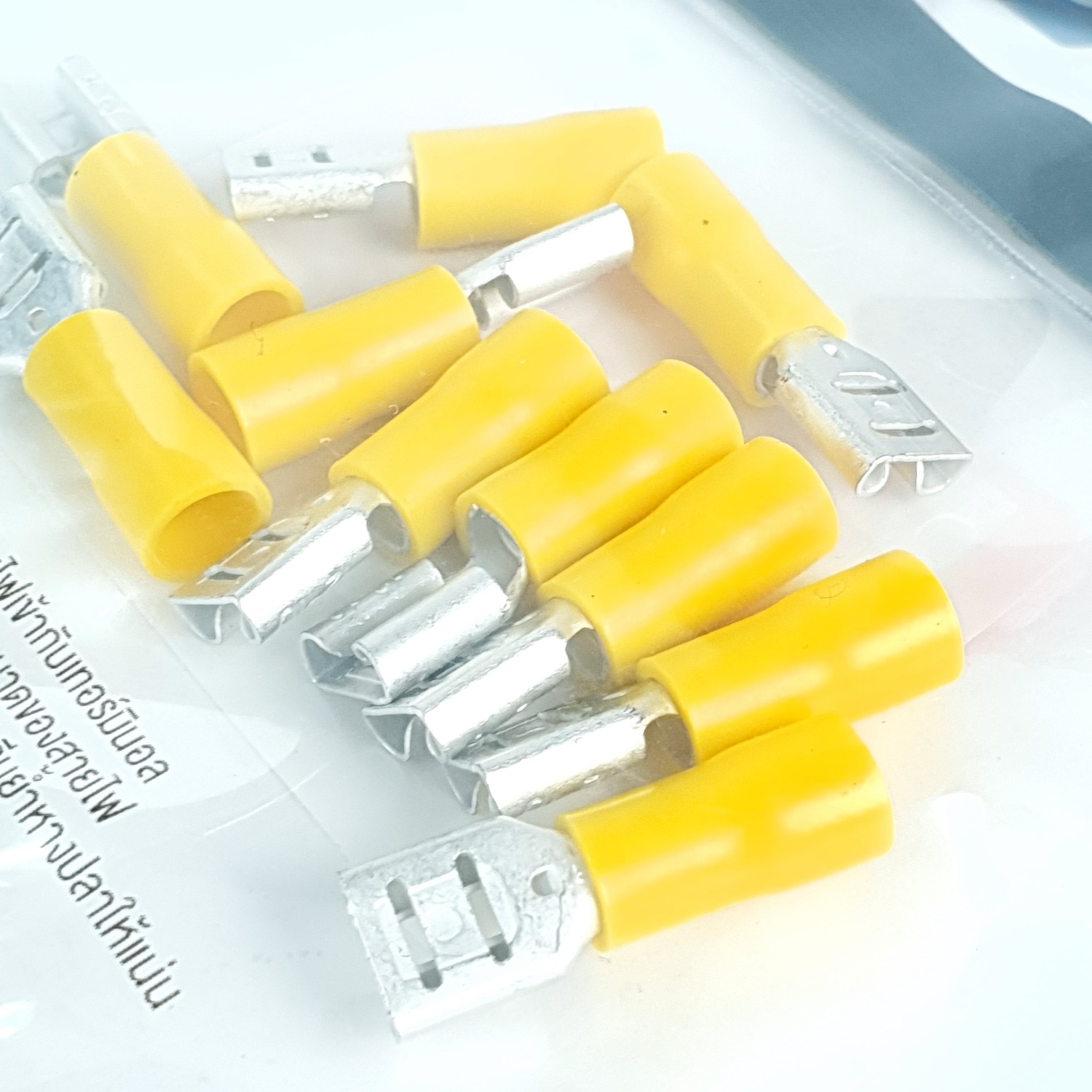 V.E.G หัวเสียบตัวเมีย(แบบแบนหุ้ม) V6-7A สีเหลือง