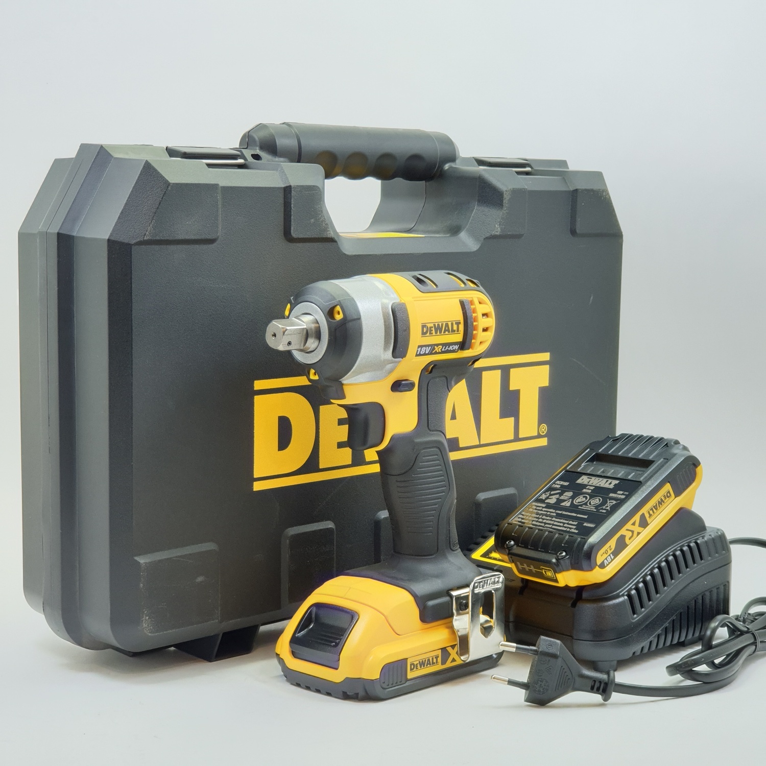 DeWALT บล็อกไฟฟ้าไร้สาย 18V DCF880D2-B1 สีเหลือง
