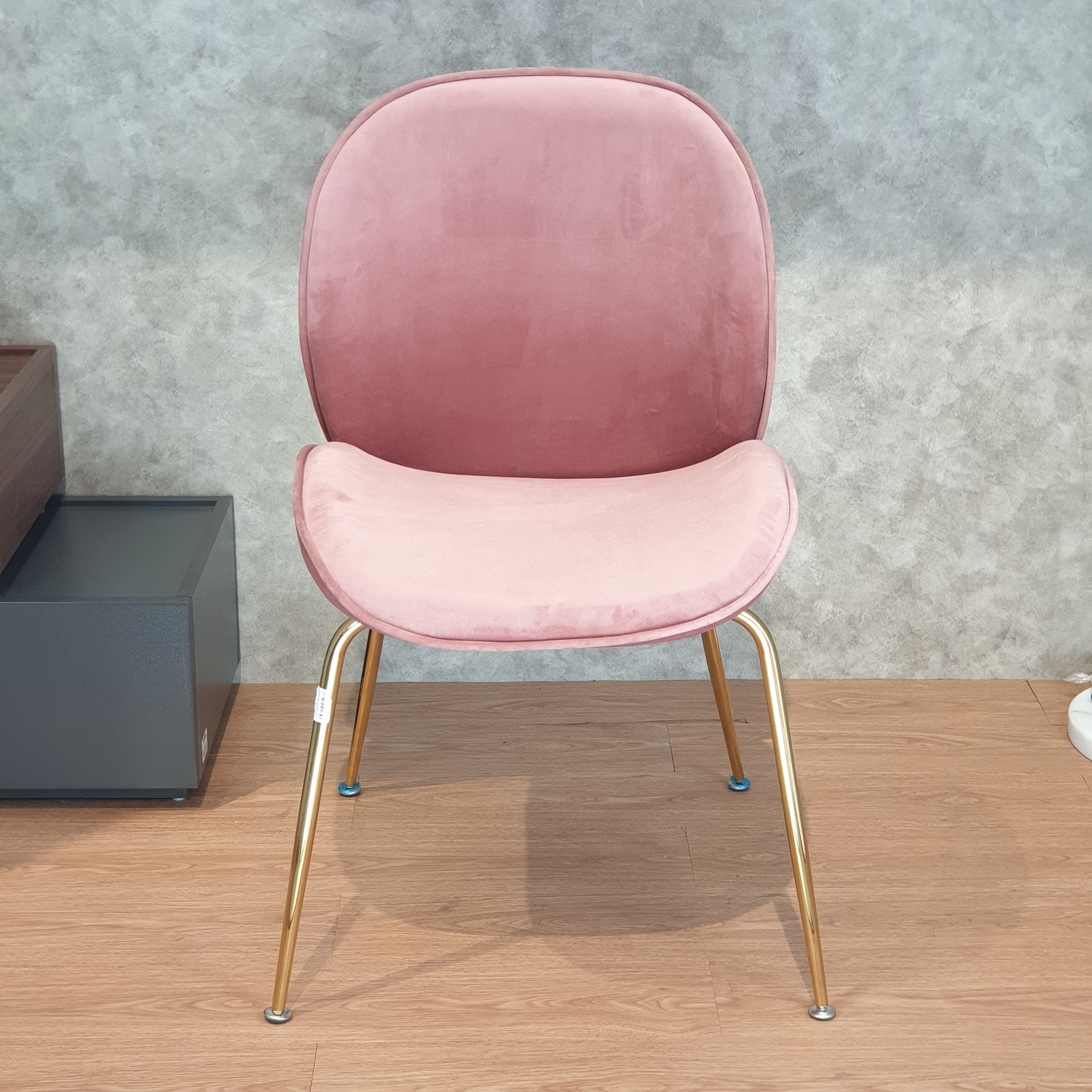 Pulito เก้าอี้ 52.5×50×89cm รุ่น SQ009 สีชมพู