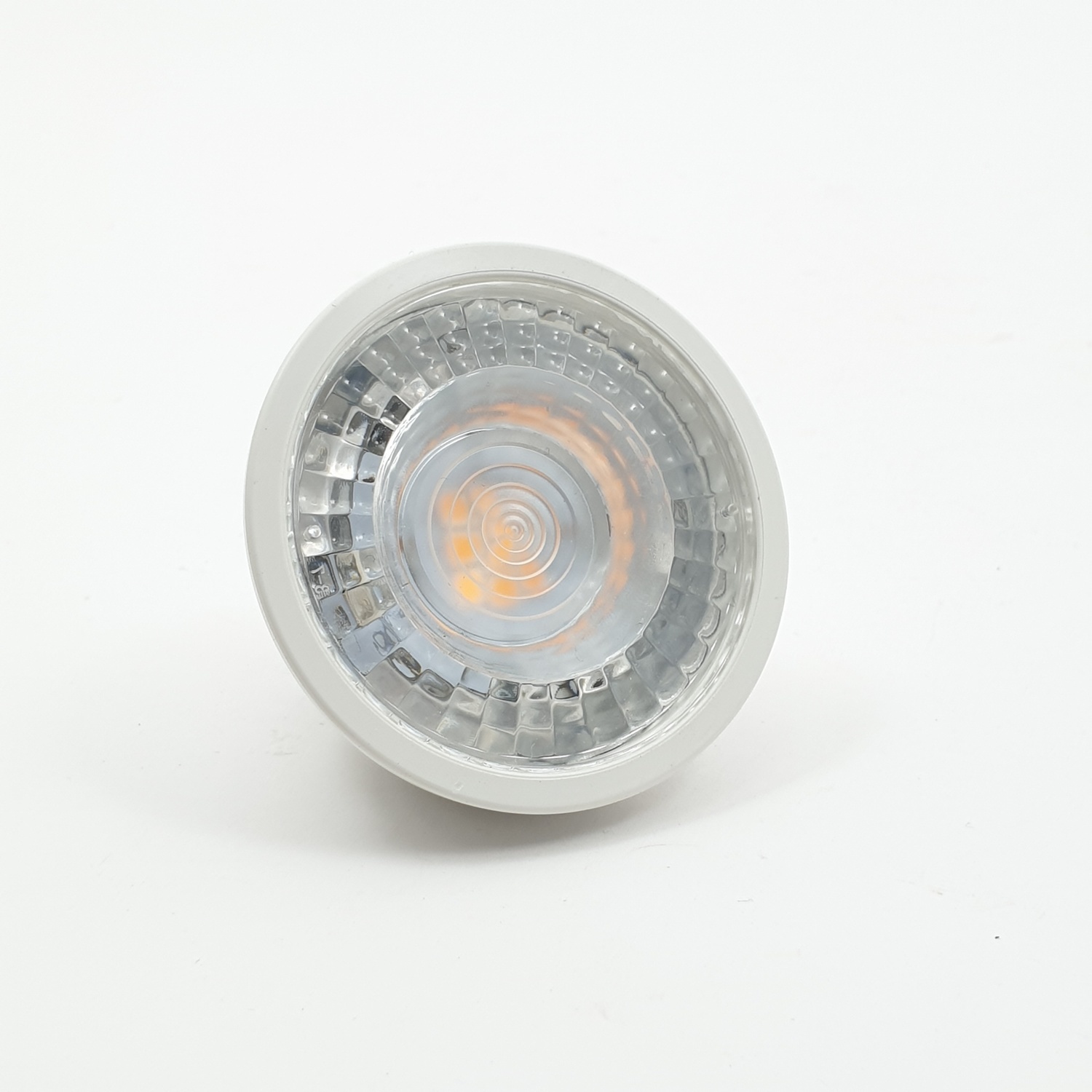 LAMPTAN หลอด LED MR16 6W 220V แสงวอร์มไวท์ รุ่นโคเมต GU 5.3