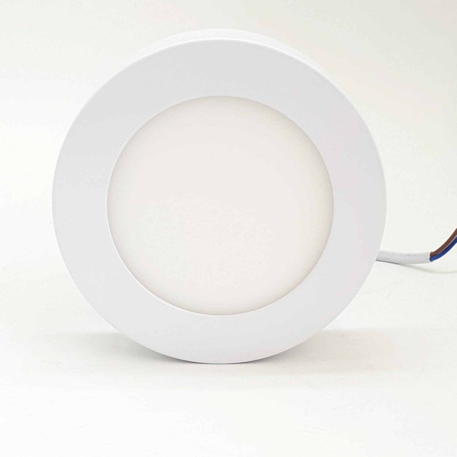 HI-TEK โคมดาวน์ไลท์ LED แบบติดลอยหน้ากลม 5นิ้ว 6W รุ่น ECO SERIES แสงเดย์ไลท์
