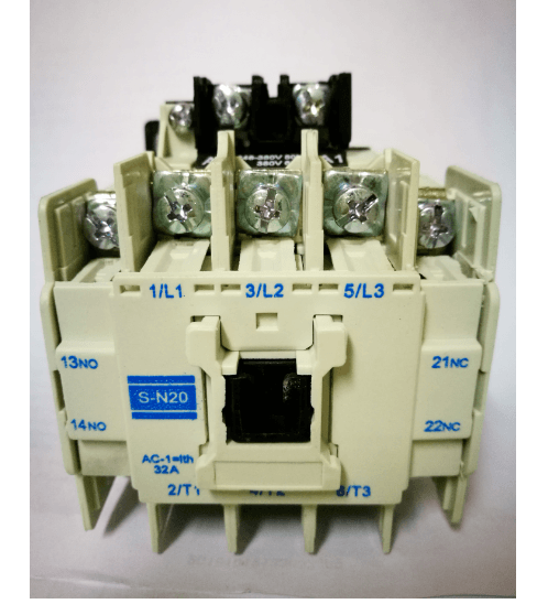 TAKAMURA คอนแทคเตอร์ รุ่น S-N20-380V สีครีม