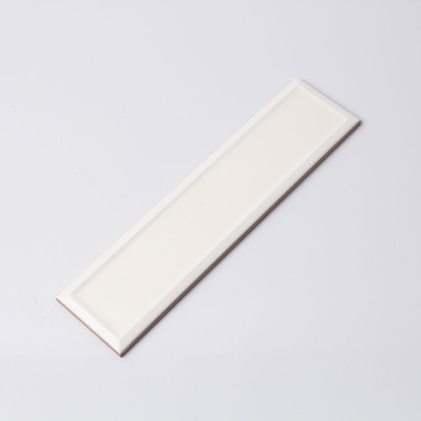 Marbella กระเบื้อง subway 7.5x30cm Kris (44P) 1sqm หน้าเงา สีขาว