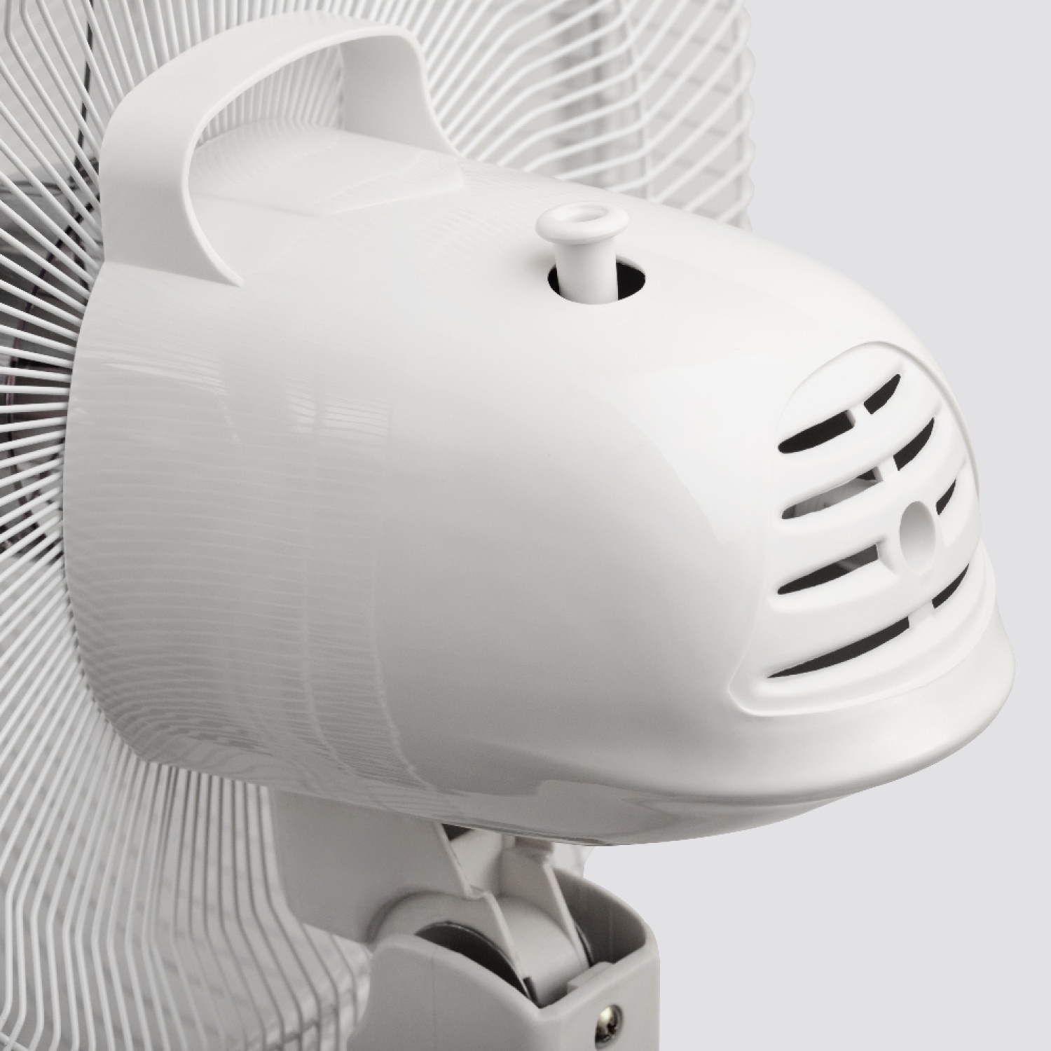 VICTOR พัดลมตั้งพื้นขนาด 16 นิ้ว รุ่น SF-1603