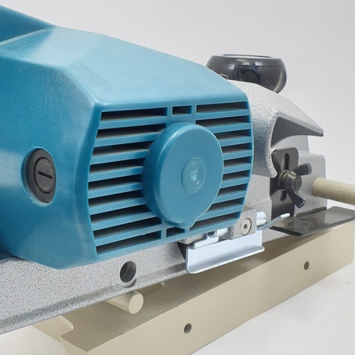 MAKITA กบไส้ไม้ไฟฟ้า 3 นิ้ว 750W รุ่น 1100KX1B