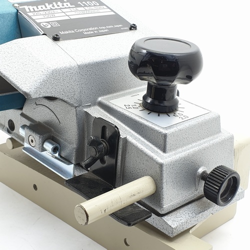 MAKITA กบไส้ไม้ไฟฟ้า 3 นิ้ว 750W รุ่น 1100KX1B