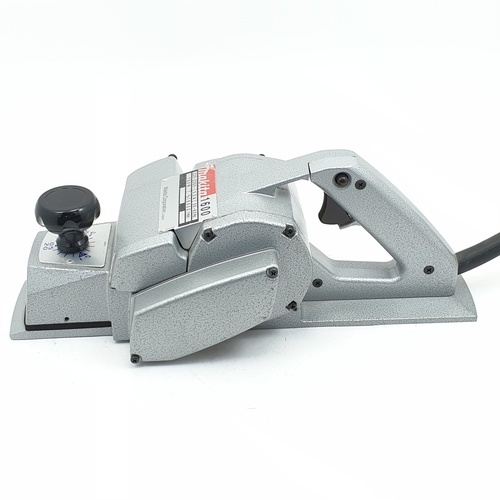 MAKITA กบไฟฟ้า 3นิ้ว 750W รุ่น 1600