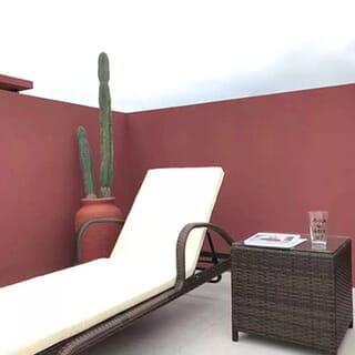 SUMMER SET โต๊ะริมสระหวายเทียม รุ่น กระบี่ ขนาด 45x45x40ซม.สีน้ำตาลเข้ม