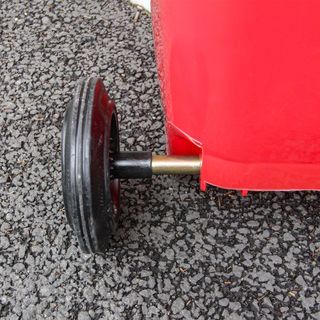 ICLEAN ถังขยะเทศบาลฝาเรียบทรงเหลี่ยม 240 ลิตร รุ่น TG51805-RE ขนาด 74x59x100 ซม. สีแดง (ขยะอันตราย) 1/4