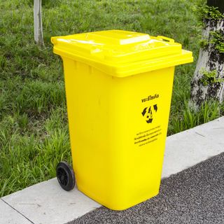 ICLEAN ถังขยะเทศบาลฝาเรียบทรงเหลี่ยม 240 ลิตร รุ่น TG51805-YL ขนาด 74x59x100 ซม. สีเหลือง (ขยะรีไซเคิล) 1/4