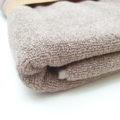 COZY ผ้าขนหนู รุ่น BQ007-BR ขนาด 70x140 ซม. สีน้ำตาล