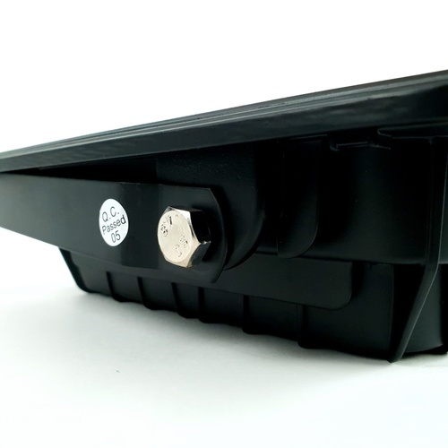 EILON โคมฟลัดไลท์โซลาร์เซลล์ 60W รุ่น HQ-60WTGD-TYN แสงเดย์ไลท์