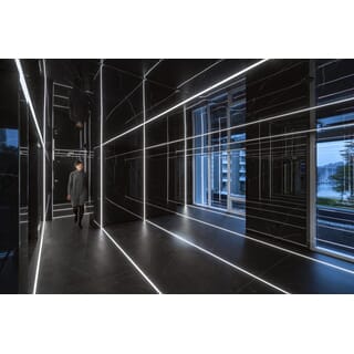 La Arezza 60X120 ซม.กระเบื้องพอร์ซเลน รุ่น Luxura dark mable (DGD1260023) Hi gloss Random (3pcs /box 2.16 sqm)