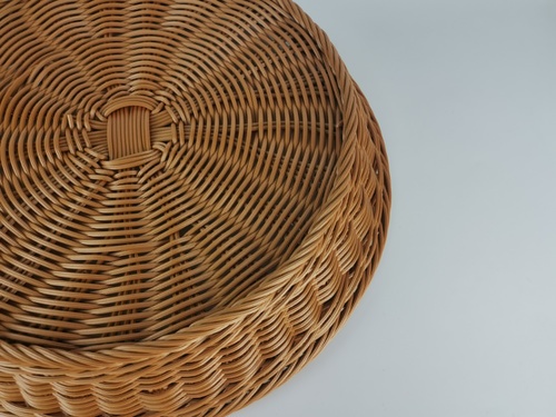 NIBIRU ตะกร้าหวายเทียมอเนกประสงค์ทรงกลม 35×35×7ซม. VESTA สีน้ำตาล