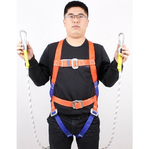 HUMMER คาราบิเนอร์สเตนเลสทรงลูกแพร์ แบบเกลียวหมุน รุ่น BT-245S 12*140 มม. สีเงิน