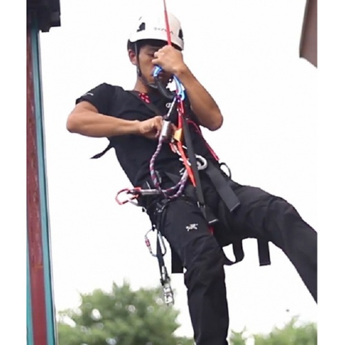 HUMMER คาราบิเนอร์อลูมิเนียมทรงดี รุ่น BT-AF812 116*74 มม. สีเงิน