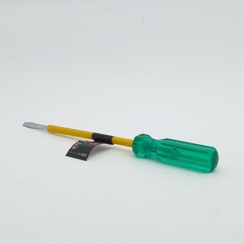 BAUM ไขควงปากแบน ด้ามเขียว หุ้มฉนวน รุ่น 317AX-5x75 MM