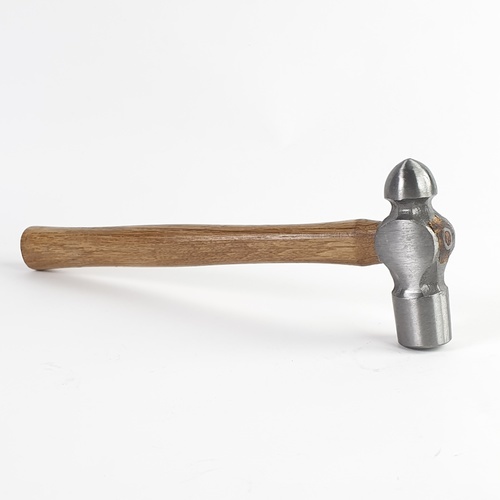 WORKPRO ค้อนหัวกลมด้ามไม้ รุ่น W041015 ขนาด 16ออนซ์