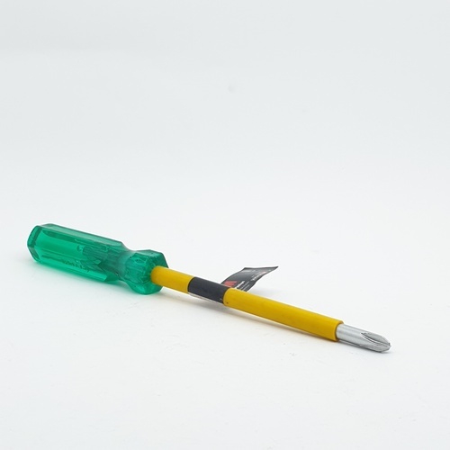 BAUM ไขควงปากแฉก ด้ามเขียว หุ้มฉนวน รุ่น 316AX-PH3X150 MM