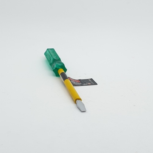 BAUM ไขควงปากแบน ด้ามเขียว หุ้มฉนวน รุ่น 317AX-6X125 MM