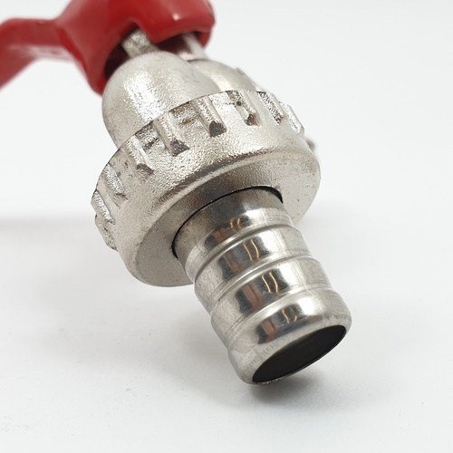 VERO ก๊อกน้ำสนามด้ามแดง 1/2