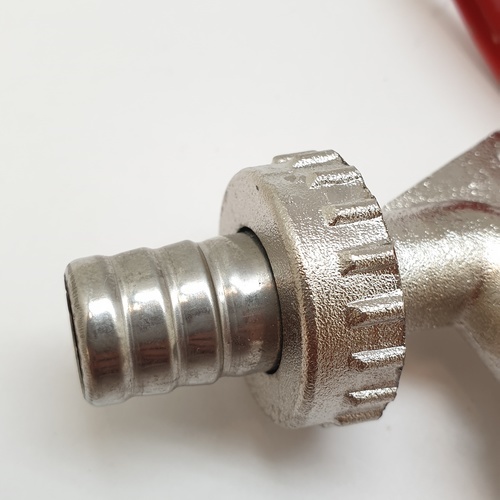 VERO ก๊อกน้ำสนามด้ามแดงมีล็อค 1/2