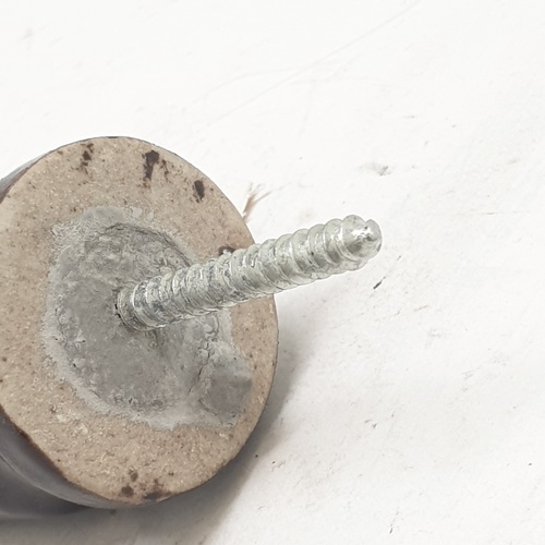 V.E.G. ลูกถ้วยหางหนู ขนาด 3.6*8.5cm รุ่น 801 สีน้ำตาลเข้ม