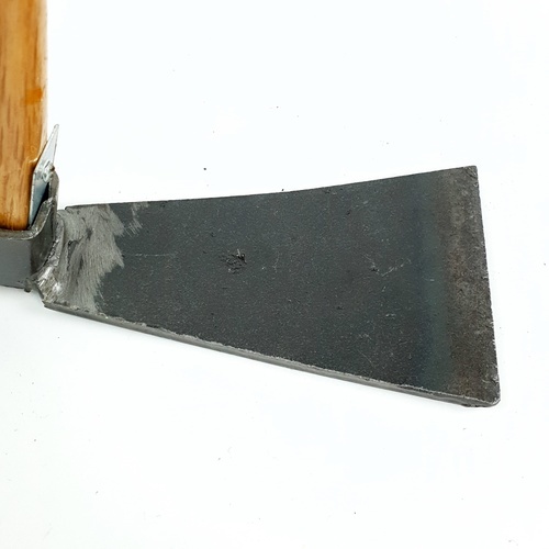 Tree’O จอบพรวนด้ามไม้ รุ่นTL3031 ขนาด36ซม. สีน้ำตาล