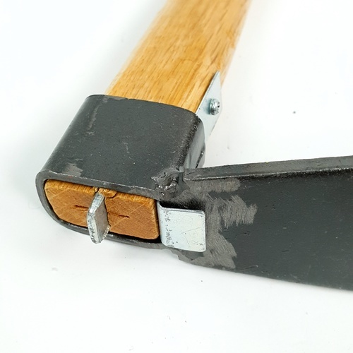 Tree’O จอบพรวนด้ามไม้ รุ่นTL3031 ขนาด36ซม. สีน้ำตาล