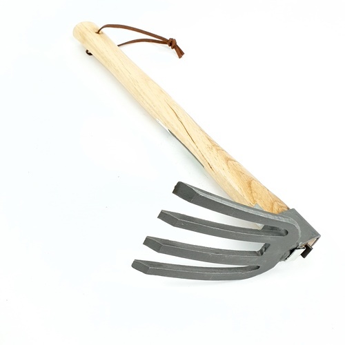 Tree’O ส้อมพรวนด้ามไม้ รุ่นTL3033 ขนาด36ซม. สีน้ำตาล