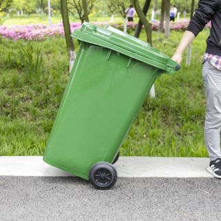 KLEANZY ถังขยะเทศบาลฝาเรียบทรงเหลี่ยม 240 ลิตร รุ่น TG51805-GN ขนาด 74x59x100 ซม. (ขยะเปียก) สีเขียว 1/4