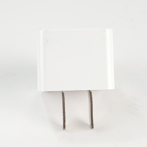 V.E.G. ปลั๊กแปลงไฟเอนกประสงค์ Universal Socket Adapter 1 ช่อง รุ่น DF-A1