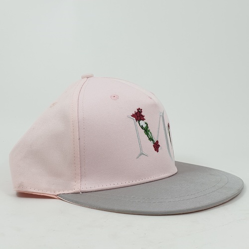 USUPSO หมวกแก๊ป Rose letter สีขาว