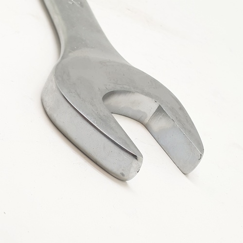 STANLEY ประแจแหวนข้าง ปากตาย 28 มม.รุ่น STMT80243-8