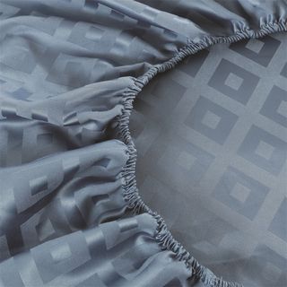 TRUFFLE ชุดเครื่องนอนพร้อมผ้านวม 6 ชิ้น รุ่น Kuro-02 ขนาด 6ฟุต สีน้ำเงิน