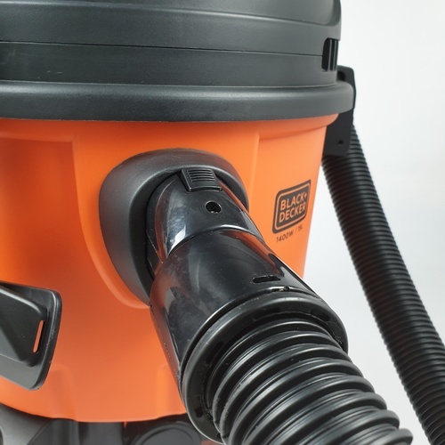 BLACK+DECKER เครื่องดูดฝุ่นเปียกและแห้ง 15L 1400W BDWD15-B1 สีส้ม