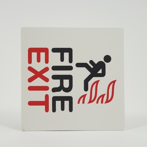 ป้ายPP (ทางหนีไฟซ้าย) SGB1101-26 ขนาด 10x10 ซม.