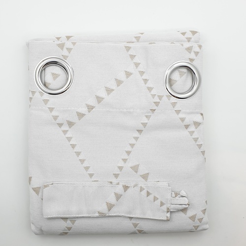 ผ้าม่านหน้าต่างพิมพ์ลาย A72010RR
#1WD ขนาด 150x160 ซม. สีเบจ