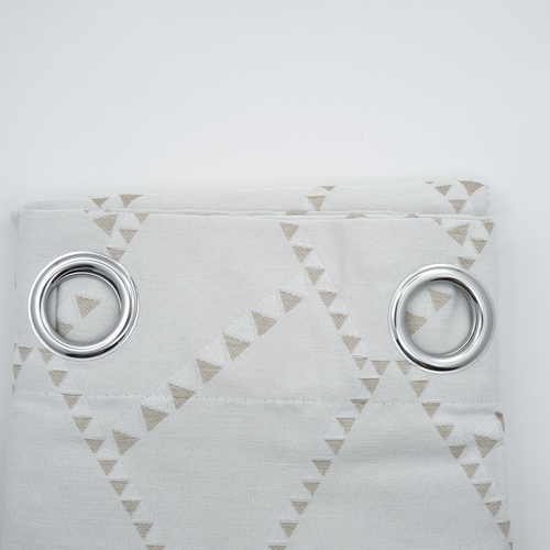 ผ้าม่านหน้าต่างพิมพ์ลาย A72010RR
#1WD ขนาด 150x160 ซม. สีเบจ