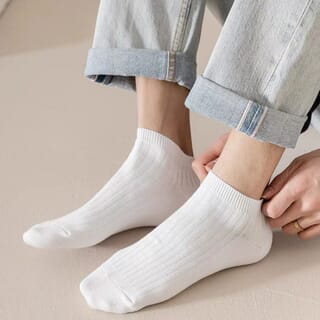 KOJI ถุงเท้าข้อสั้นแบบเรียบ รุ่นSC04 ขนาด5x17x0.4ซม.คละสี