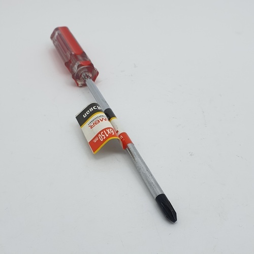 HUMMER ไขควงปากแฉกหัวแม่เหล็ก รุ่น WT-601 ขนาด 6x150มม.