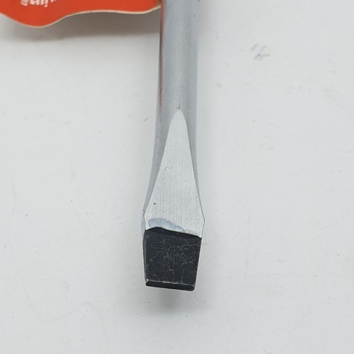 HUMMER ไขควงปากแบนหัวแม่เหล็ก รุ่น WT-601-6X100 ขนาด 6x100มม.