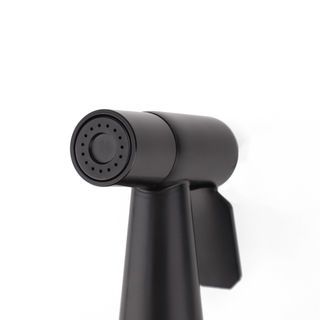 Verno ชุดสายฉีดชำระ รุ่น 6BLX001-3P ขนาด 6.8x133x2.4 ซม. สีดำ