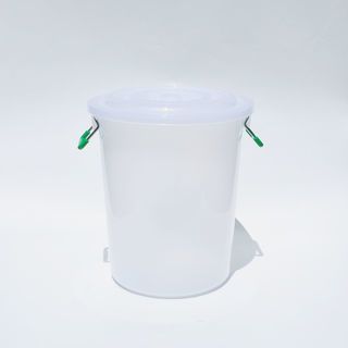 GOME ถังน้ำหูเหล็กพร้อมฝา 50 ลิตร ขนาด 42.5x42.5x55.5 ซม. รุ่น A-315PP สีขาวขุ่น