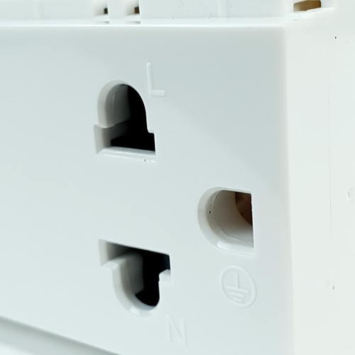 เต้ารับไฟฟ้าคู่ 2 สาย+สายดิน ลีฟ มีม่านนิรภัย LeafStyle Duplex 2P+E US-EU socket PHILIPS
