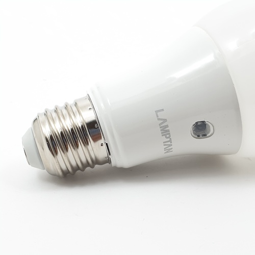 LAMPTAN หลอดไฟ LED Light Sensor E27 7W แสงเดย์ไลท์